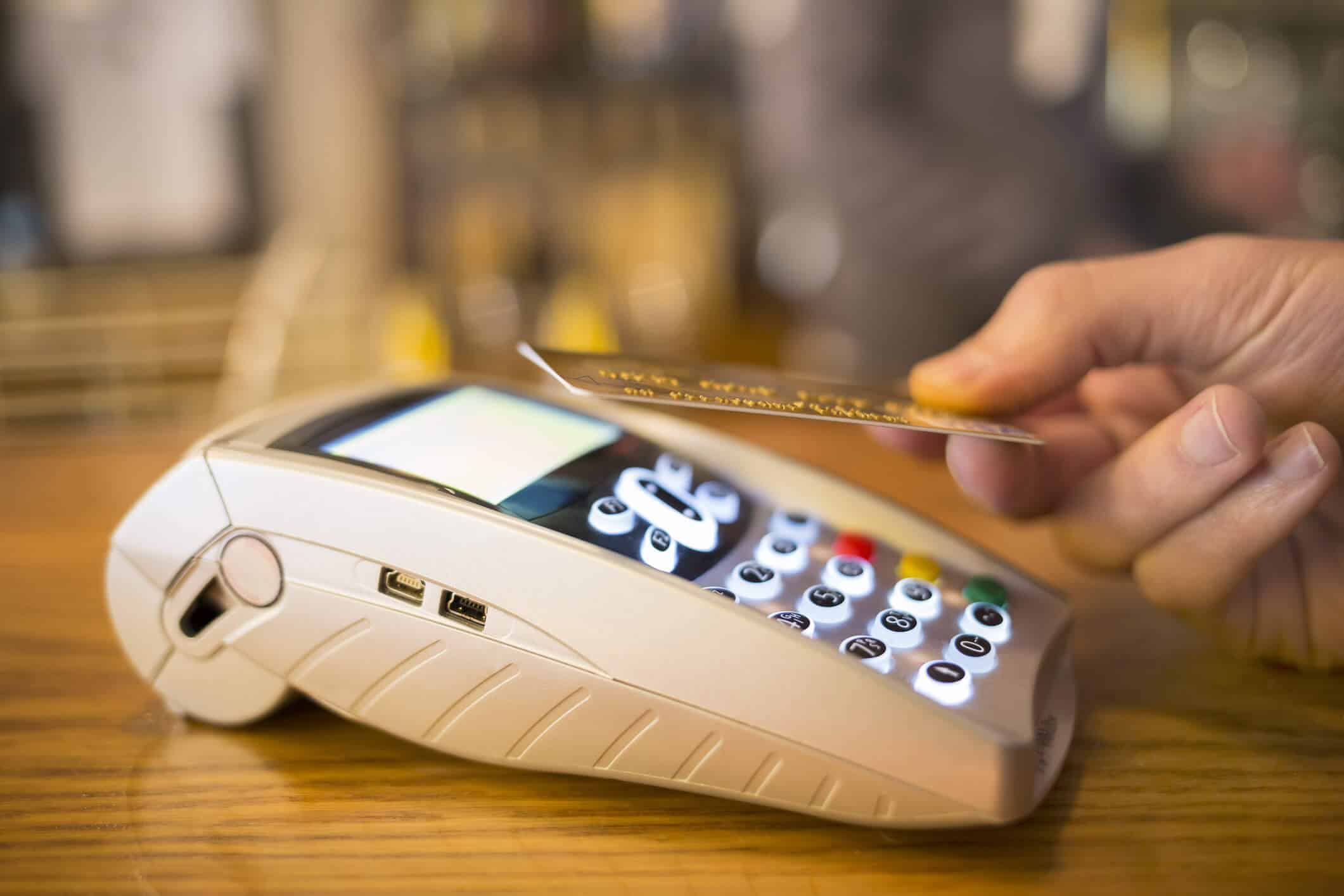 Benefits of Contactless Payment Solutions for High-Risk Businesses
